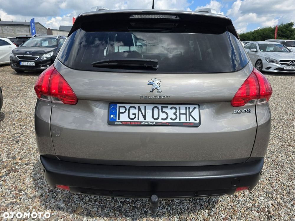 Peugeot 2008 1.2 Pure Tech Active - 18