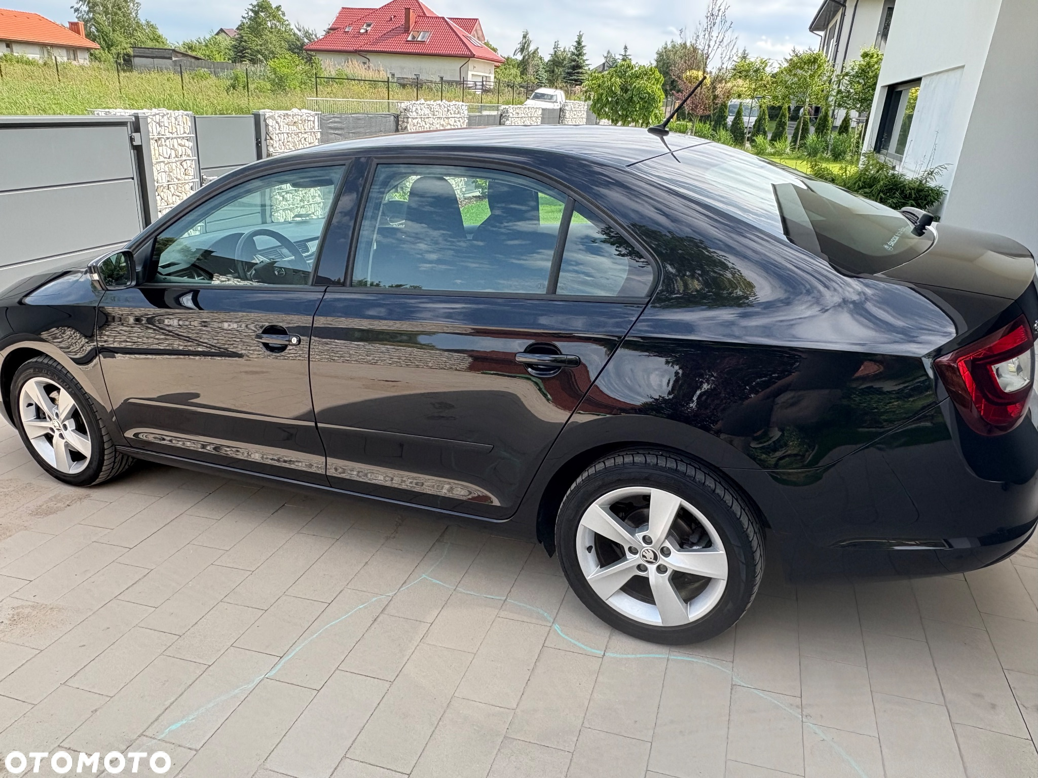 Skoda RAPID 1.0 TSI Style - 26