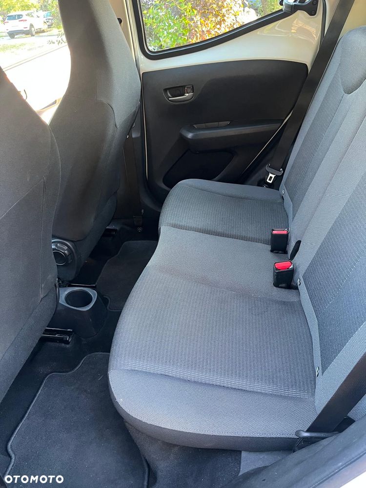 Toyota Aygo - 16