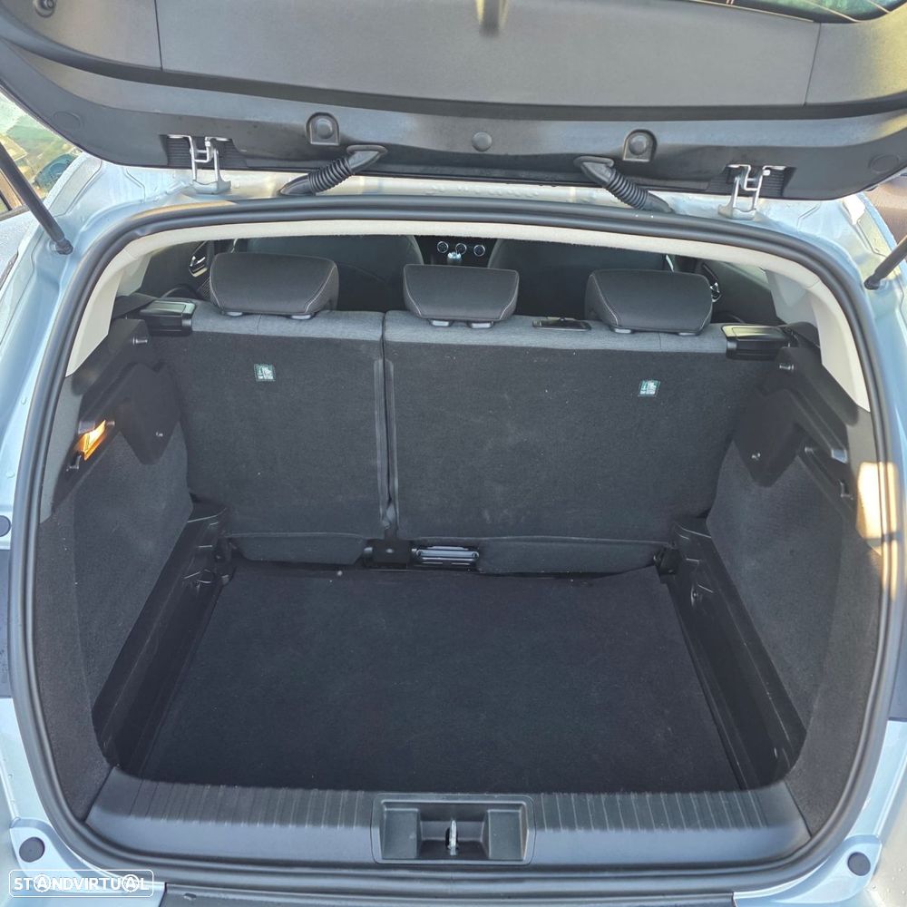 Renault Captur 1.0 TCe Exclusive - 36