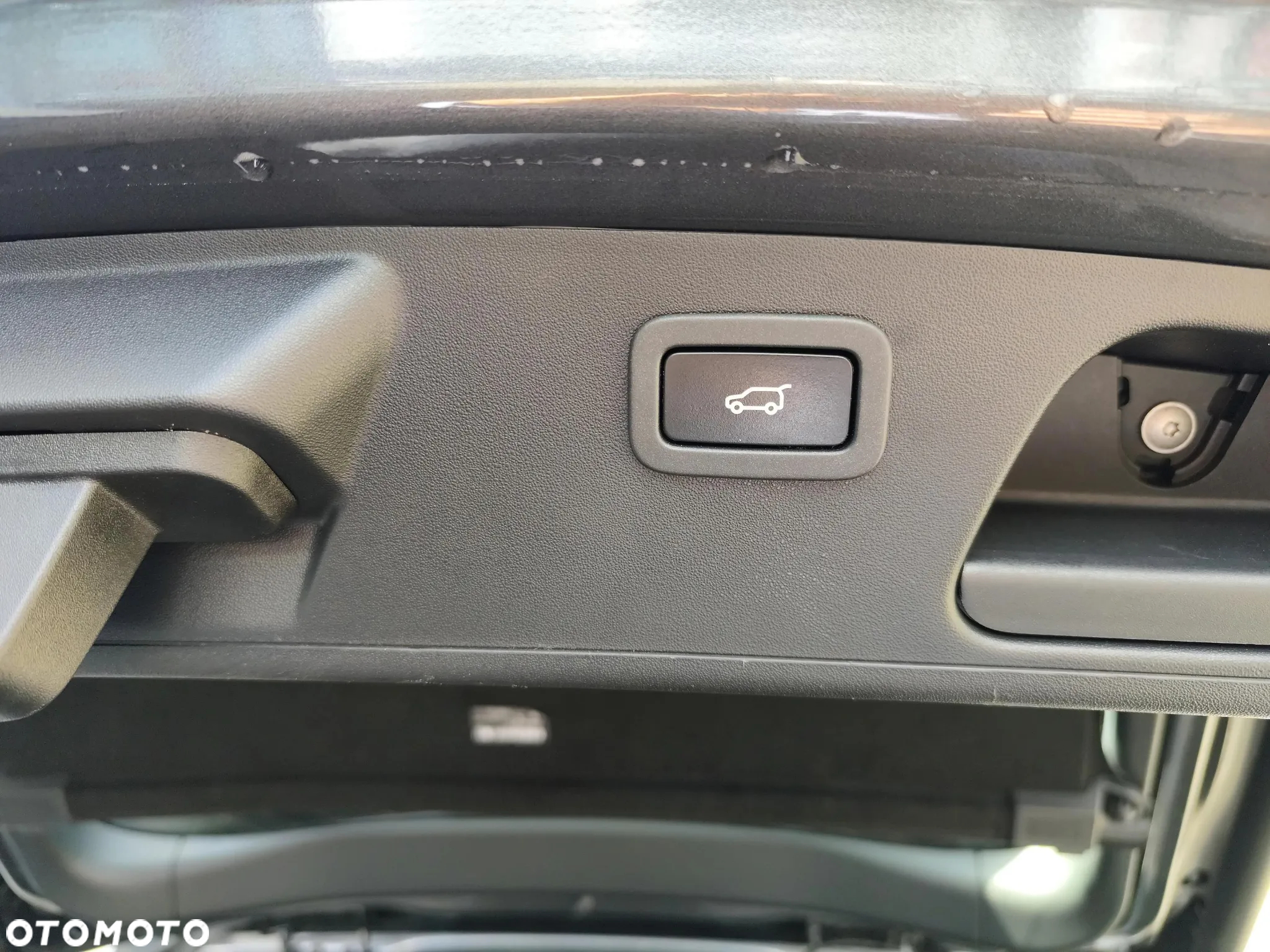 Jaguar E-Pace 2.0 i4D FWD - 33