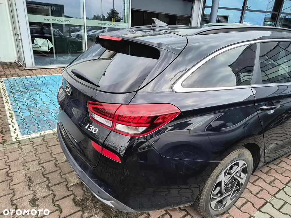 Hyundai i30 1.5 T-GDI 48V Smart - 13