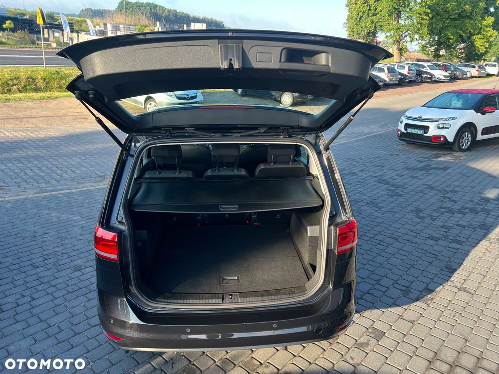 Volkswagen Touran 1.6 TDI BMT Comfortline - 21