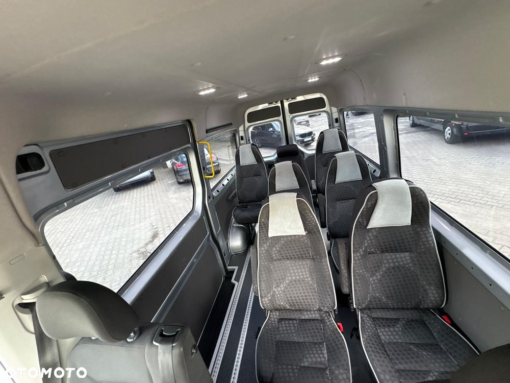 MAN TGE 3.180 Crafter sprinter 9 osobowy - 10