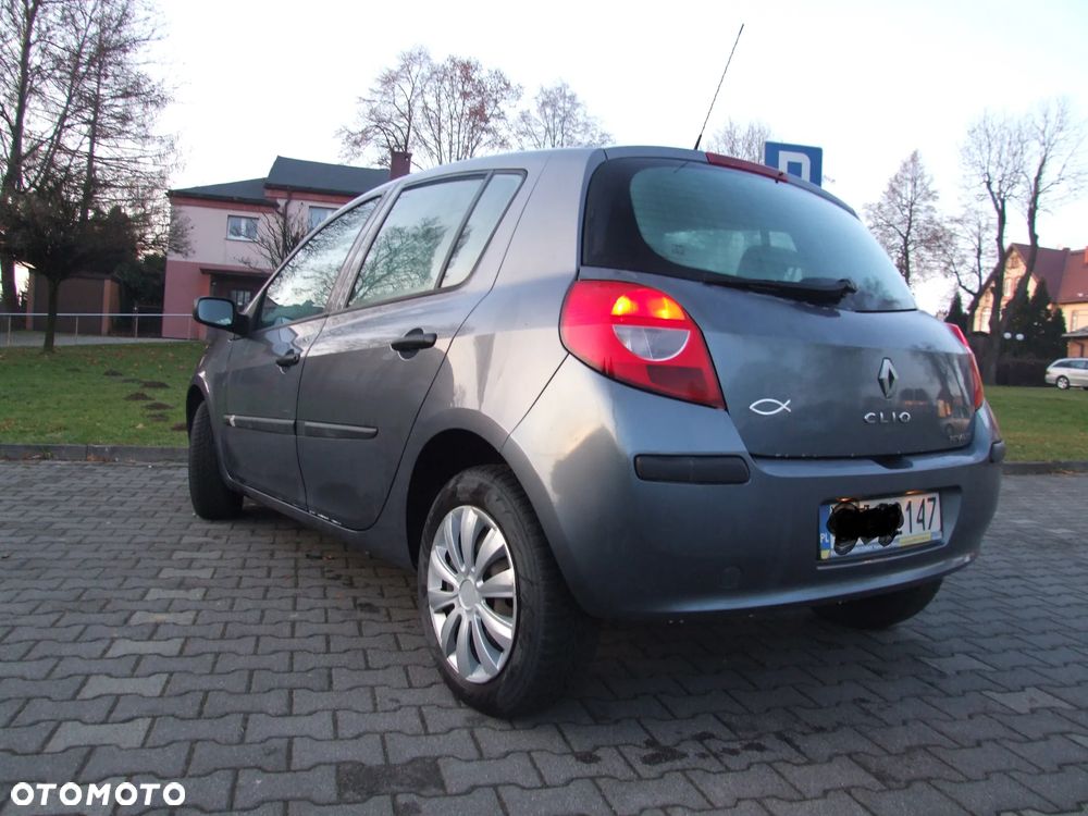 Renault Clio 1.5 dCi Expression - 5
