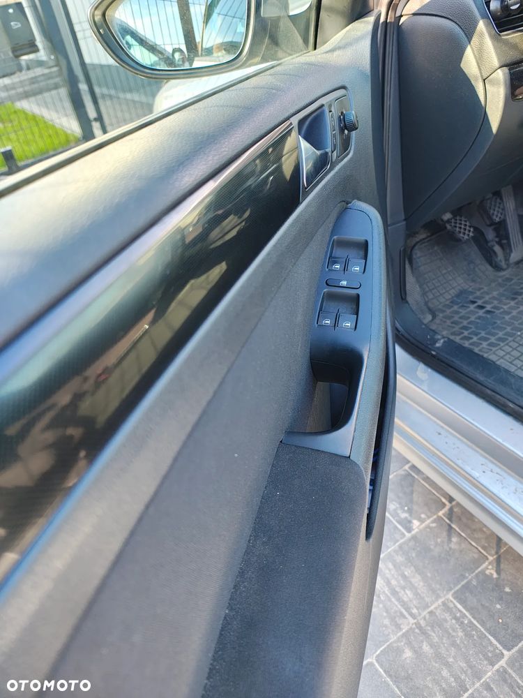 Volkswagen Jetta 1.2 TSI Comfortline - 10