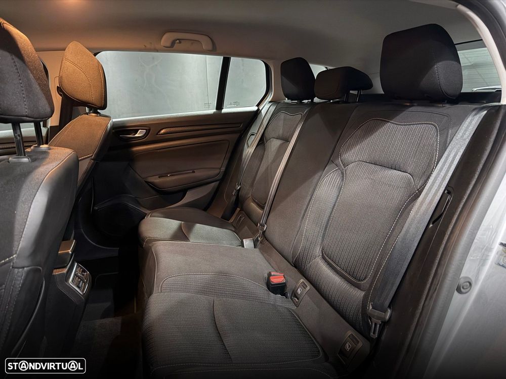 Renault Mégane Sport Tourer 1.5 dCi Limited EDC - 26