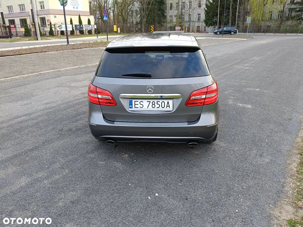 Mercedes-Benz Klasa B 180 AMG Line - 4