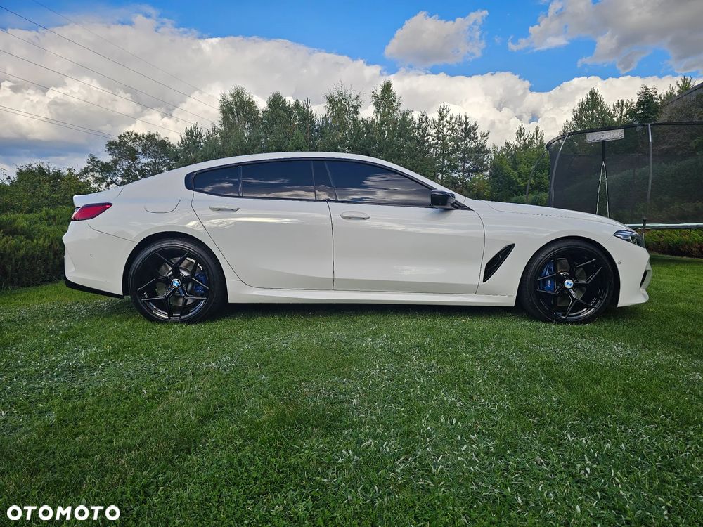 BMW Seria 8 840i - 3