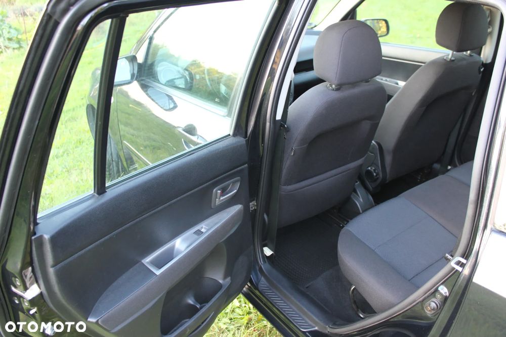 Mazda 2 - 7