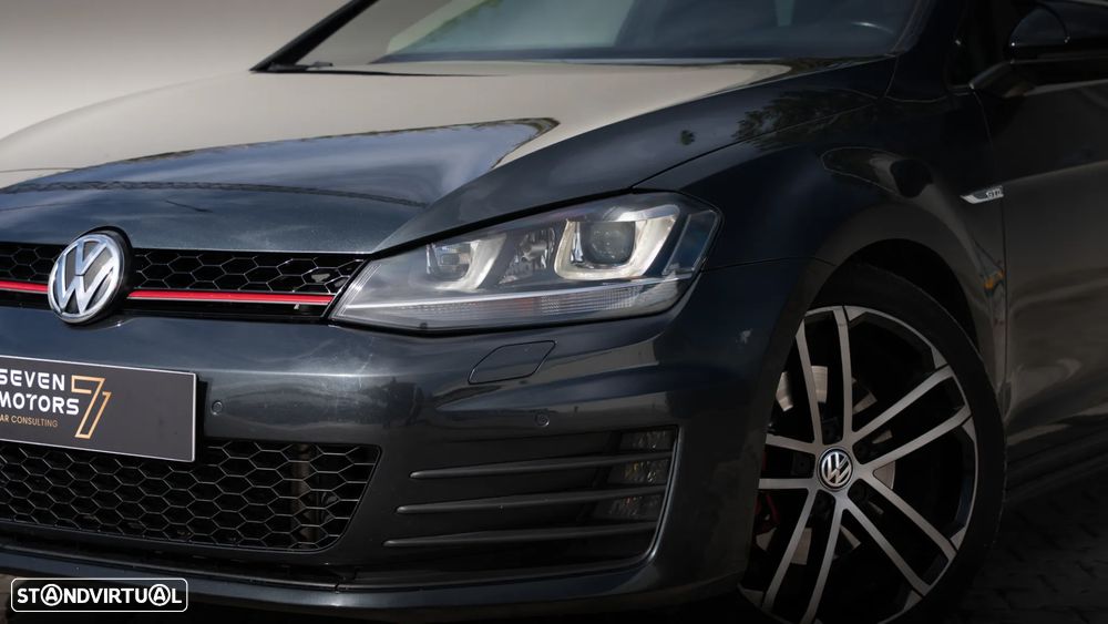VW Golf 2.0 TDi GTD DSG - 2