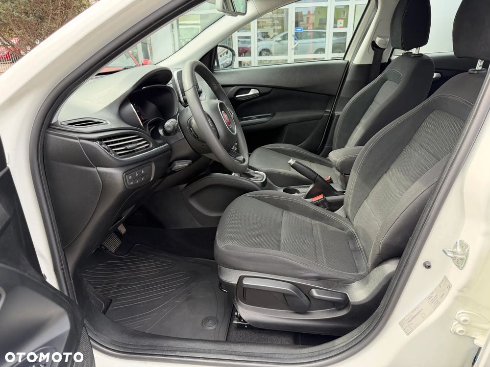 Fiat Tipo 1.6 MultiJet DCT Lounge - 10