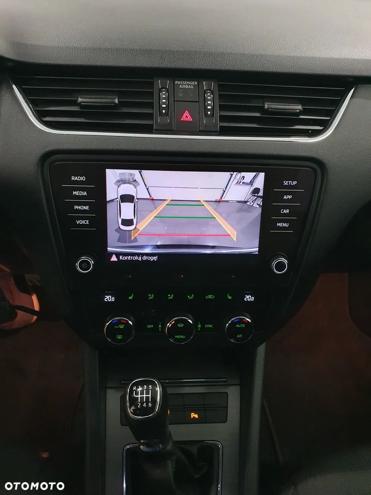 Skoda Octavia 2.0 TDI (Green tec) Style - 10
