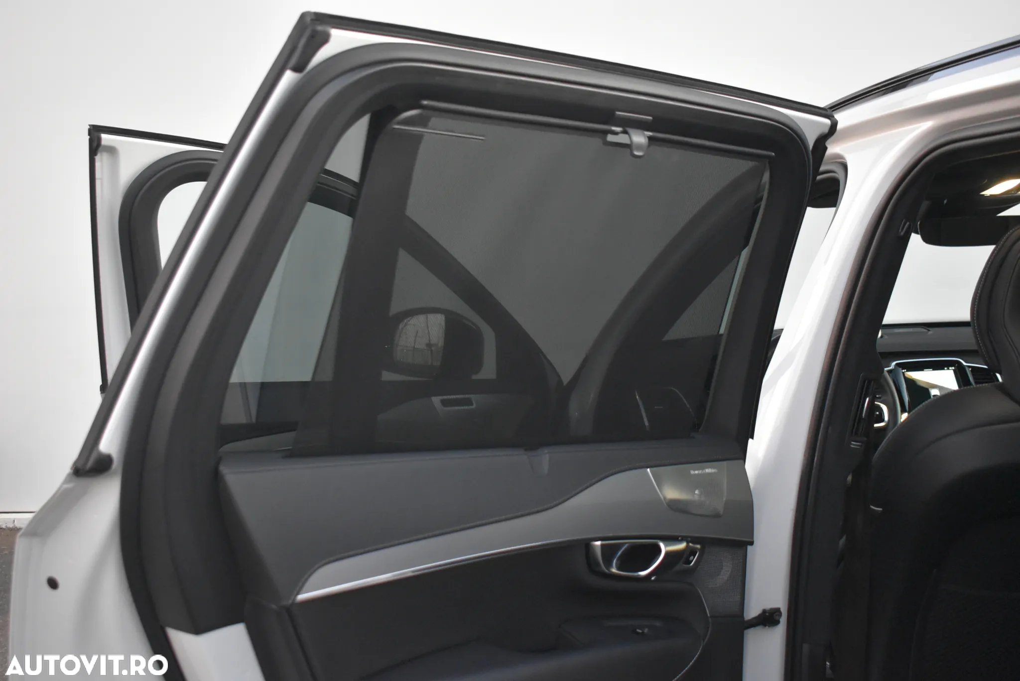 Volvo XC 90 B5 D AWD Geartronic Momentum Pro - 16