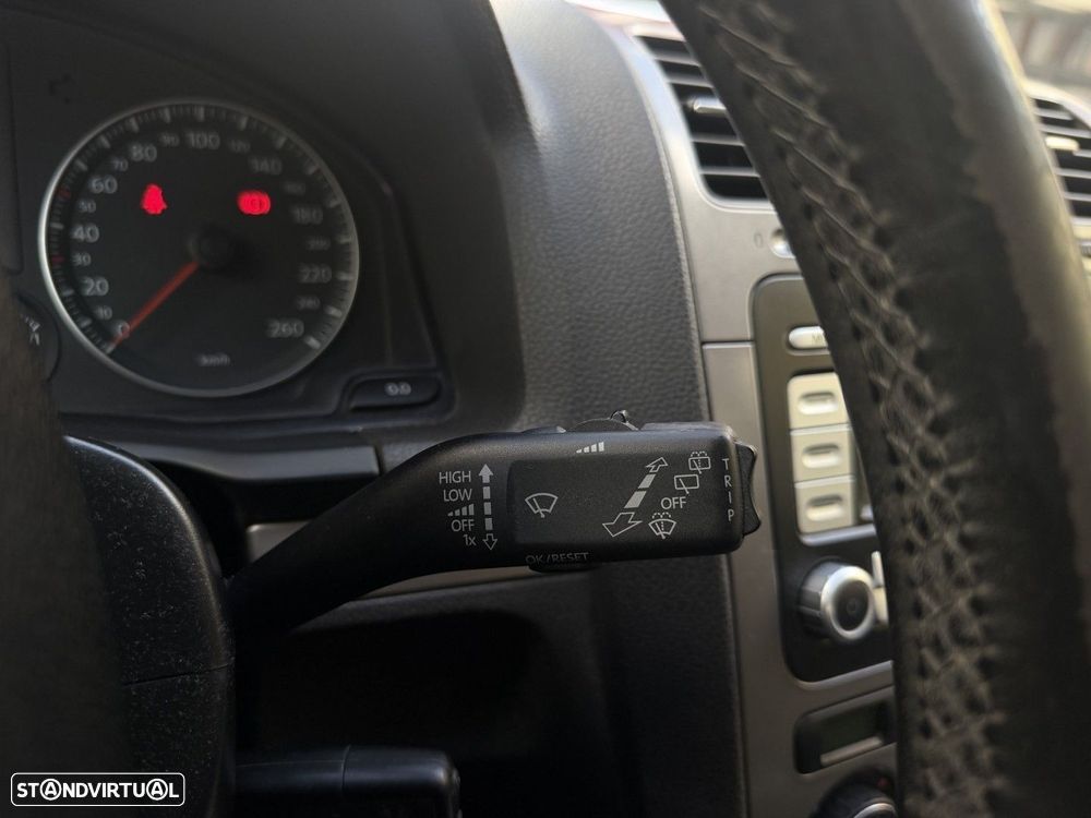 VW Golf 1.9 TDi BlueM. Confortline - 31