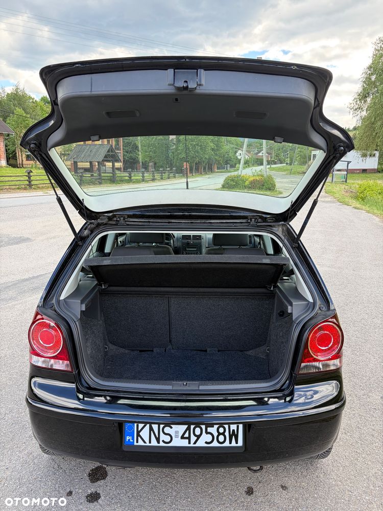 Volkswagen Polo 1.4 Comfortline - 20