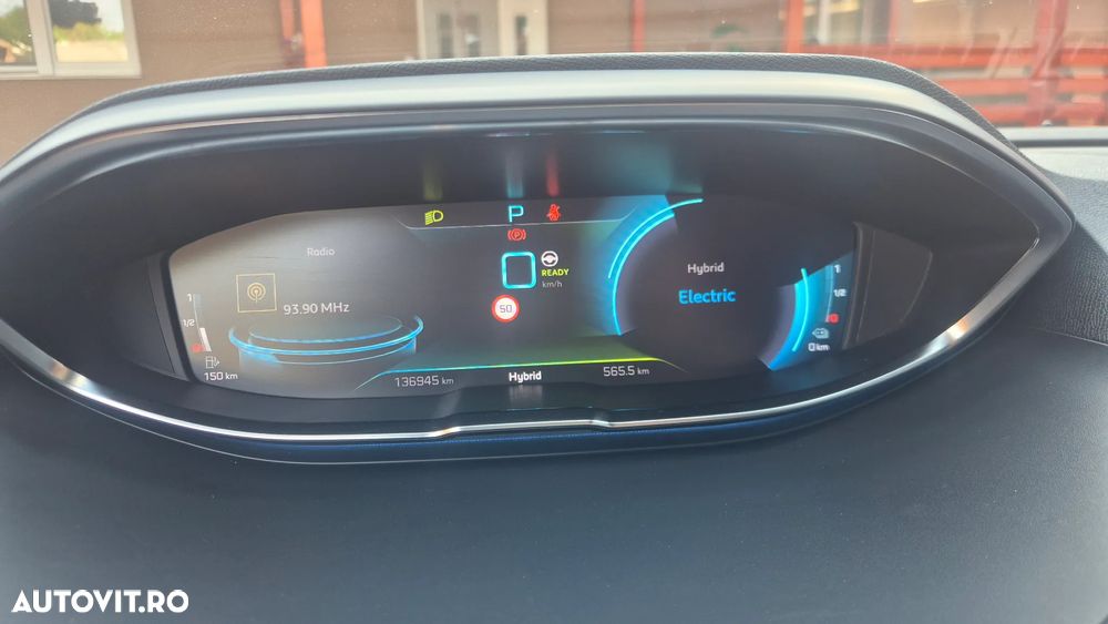 Peugeot 3008 PHEV EAT8 Allure - 27