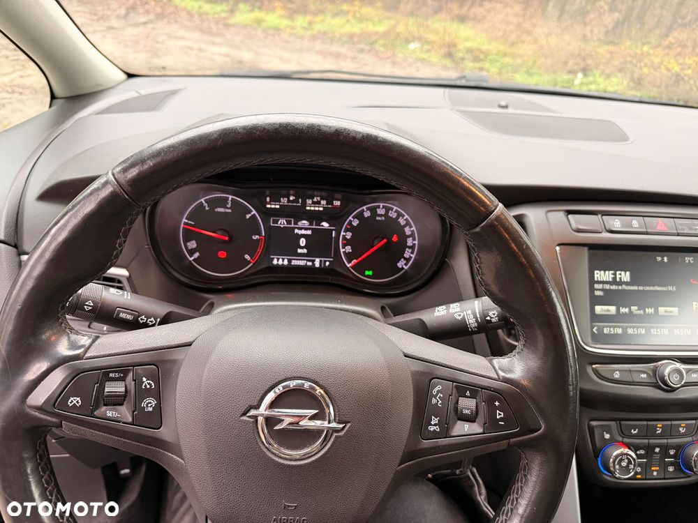 Opel Zafira 2.0 CDTI Cosmo - 4