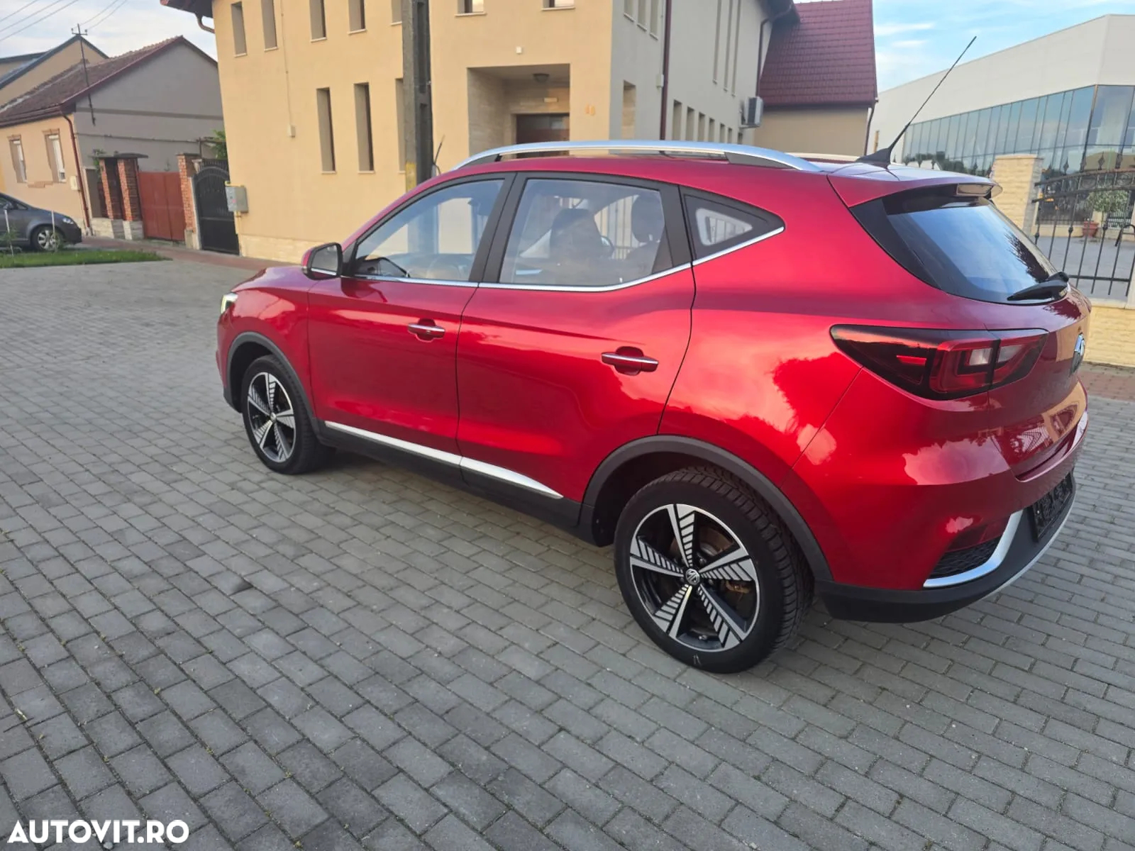 MG ZS EV - 5