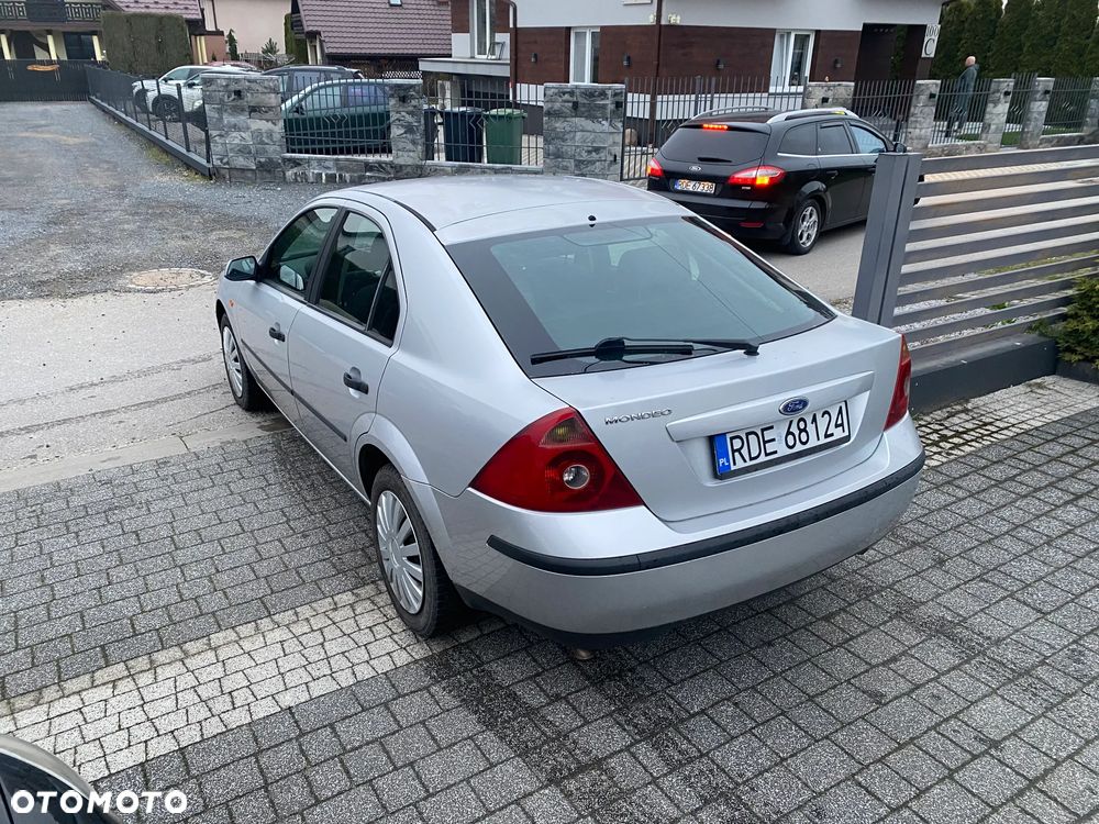 Ford Mondeo 1.8 Sport - 6