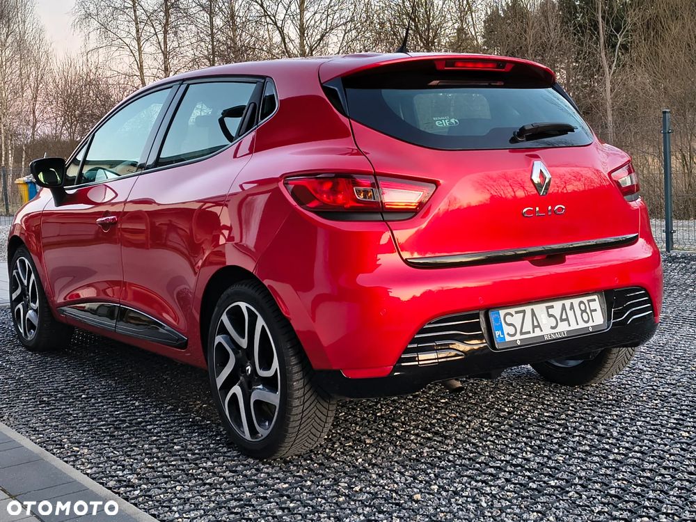 Renault Clio - 11