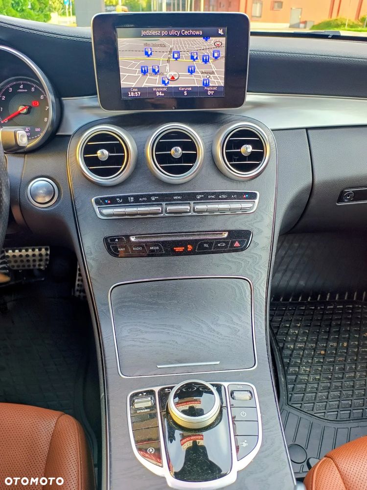 Mercedes-Benz Klasa C 200 4-Matic 9G-Tronic - 12