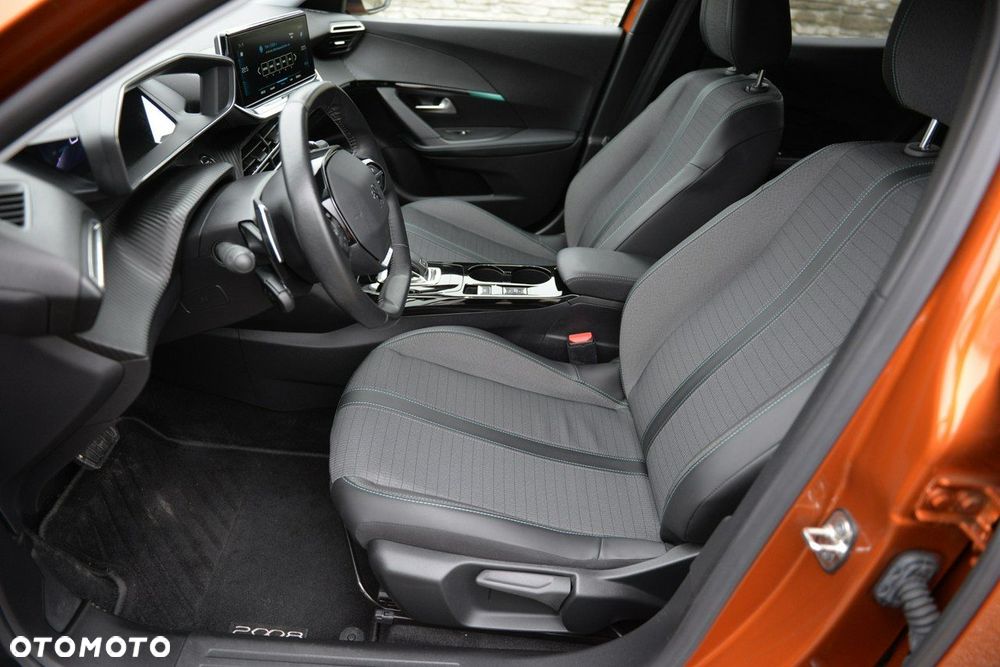Peugeot 2008 1.2 PureTech Allure S&S EAT8 - 9