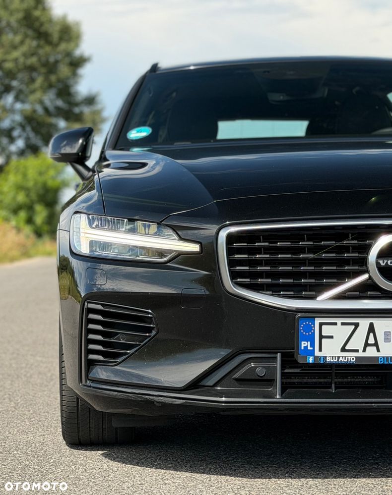 Volvo V60 T8 AWD Twin Engine Geartronic R-Design - 28
