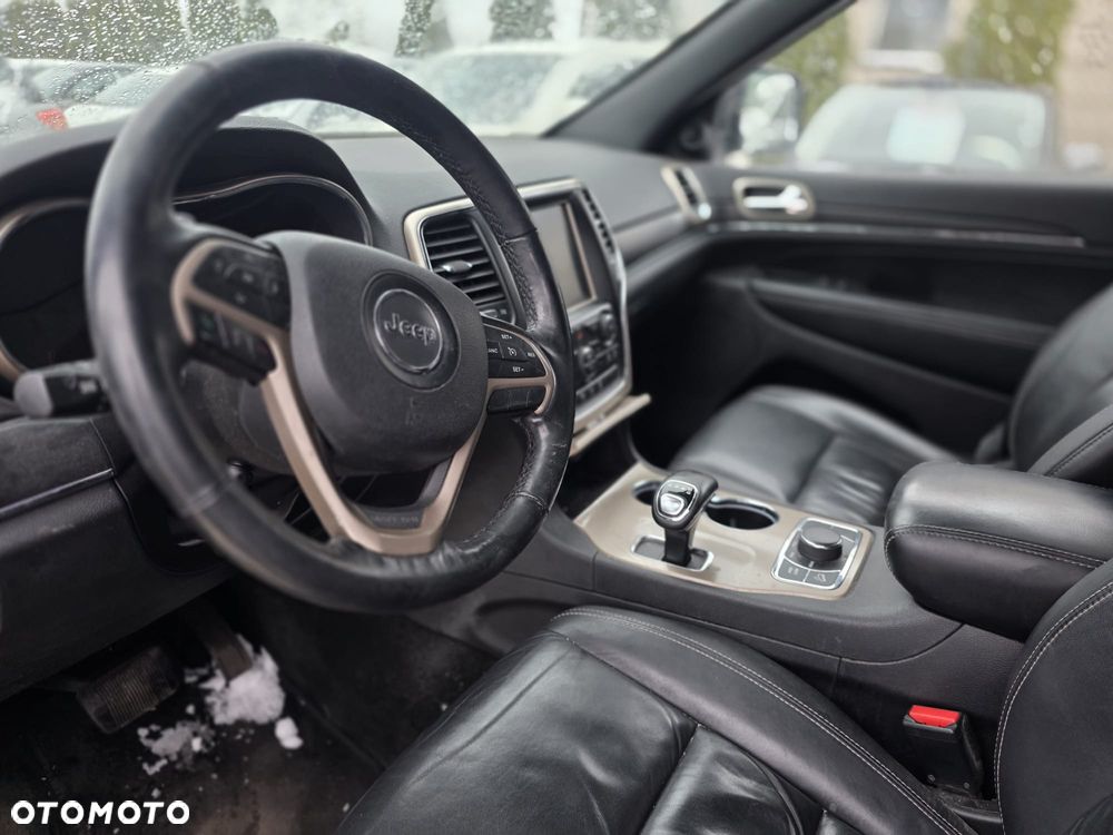 Jeep Grand Cherokee - 13