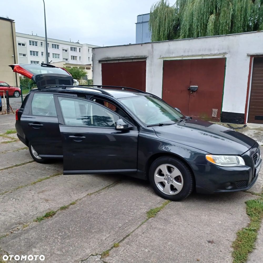 Volvo V70 2.0D Entry - 6