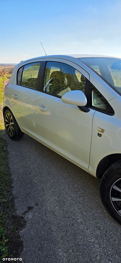 Opel Corsa 1.3 CDTI 111 - 2