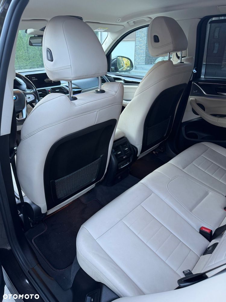 BMW X3 xDrive20d Luxury Line - 20