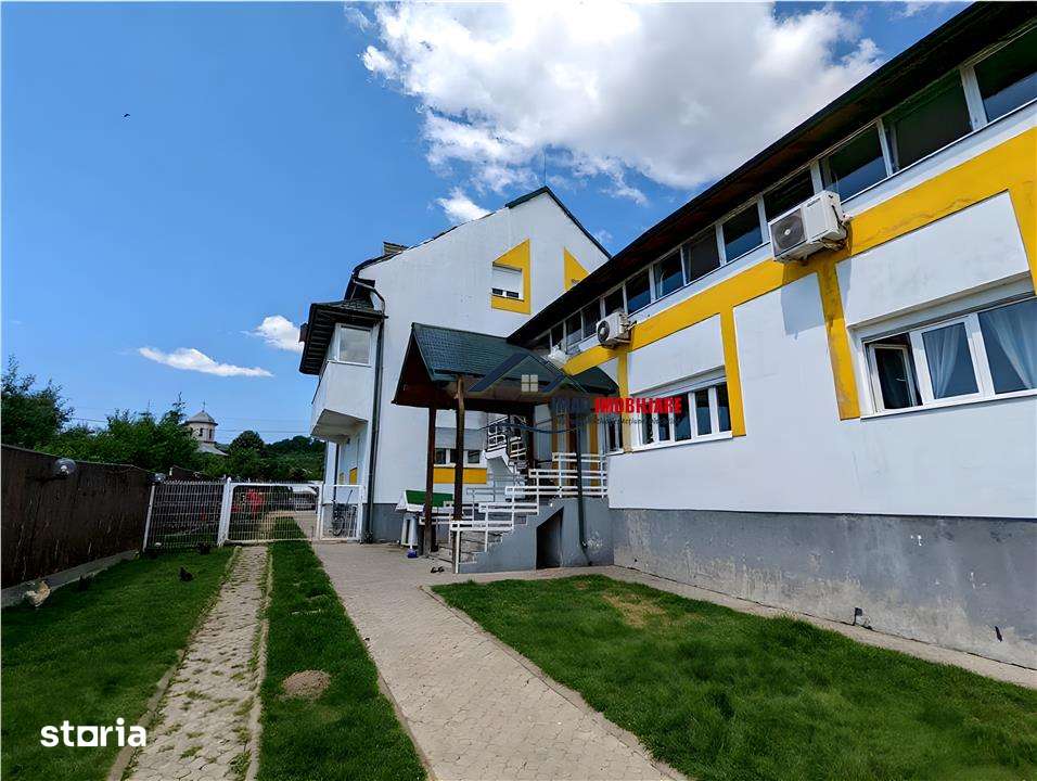 Vila Impresionanta cu peisaj de poveste & Teren 12.000 mp - Candesti, - Imagine principală: 2/13