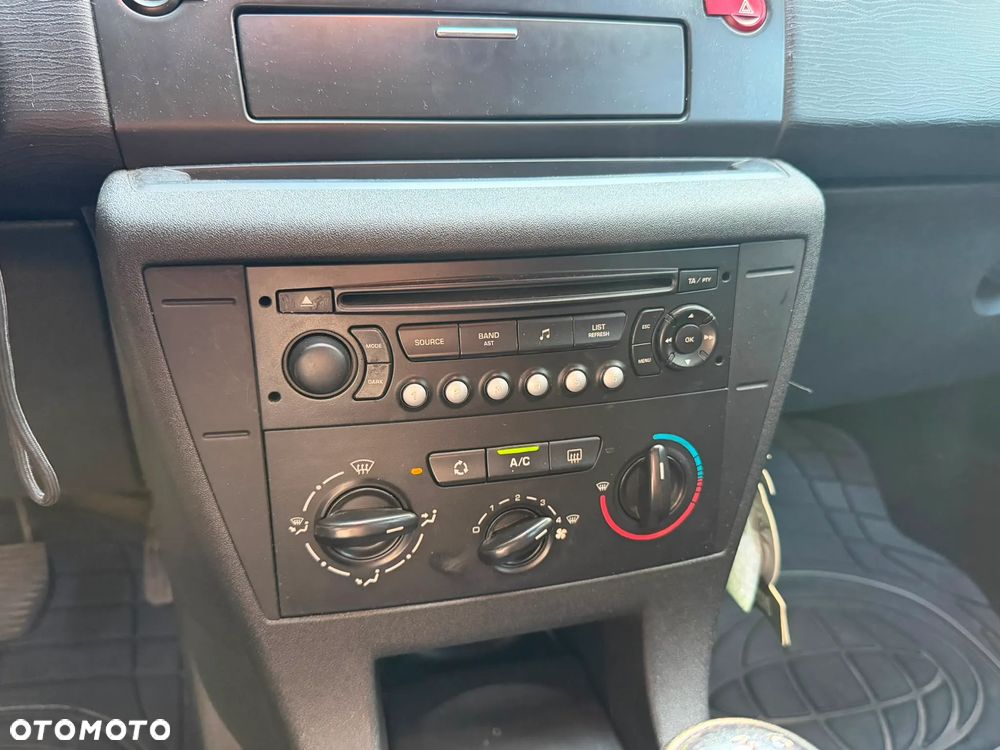 Citroën C4 1.6 HDi FAP Style - 13
