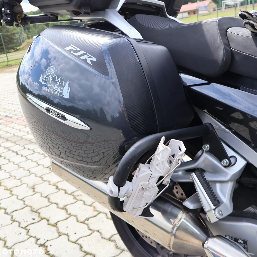 Yamaha FJR - 29