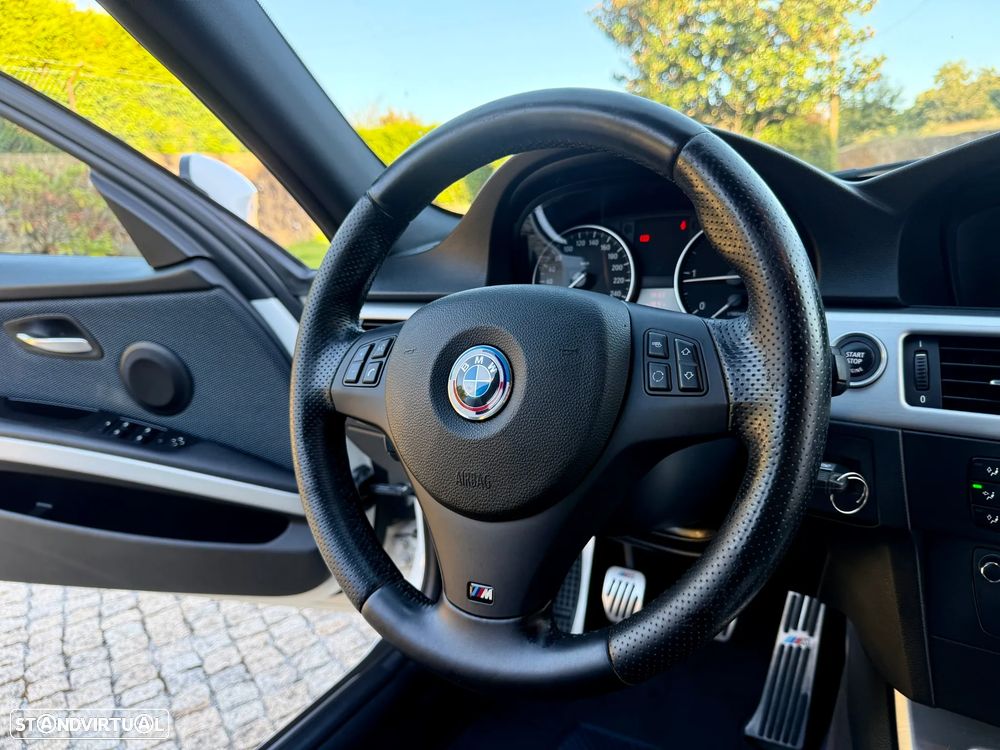 BMW 318 d Edition M Sport Shadow - 35