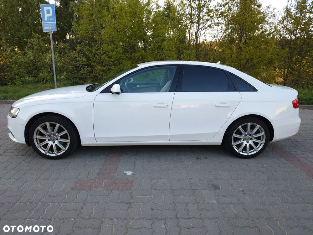 Audi A4 Limousine - 6