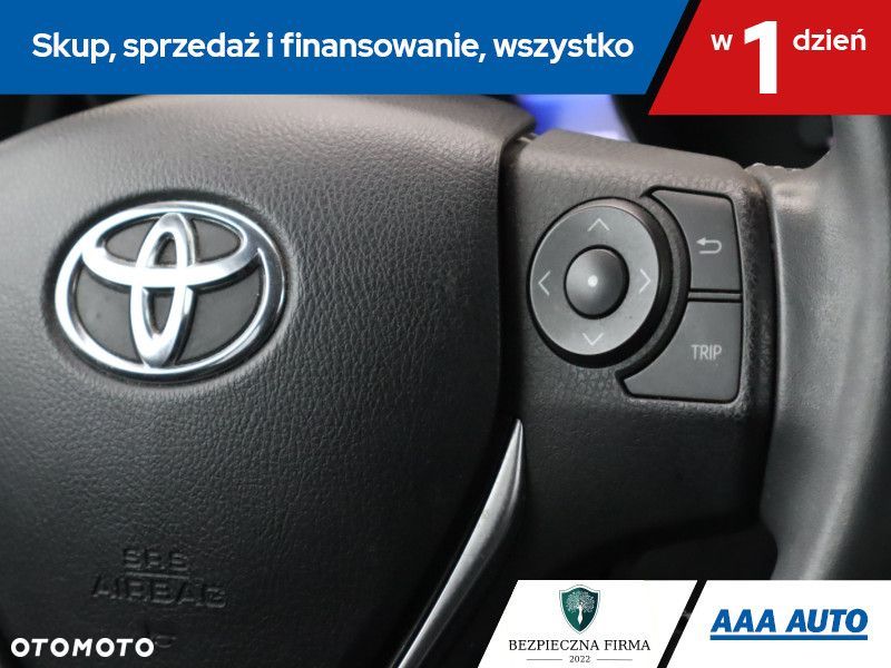Toyota Auris - 18