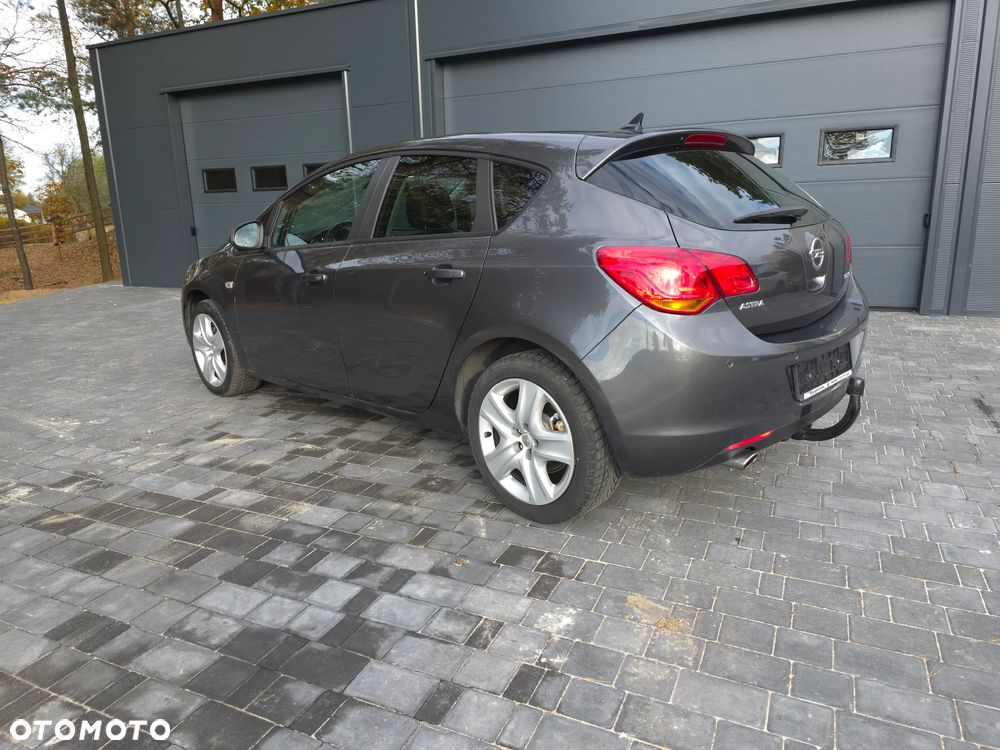 Opel Astra - 13