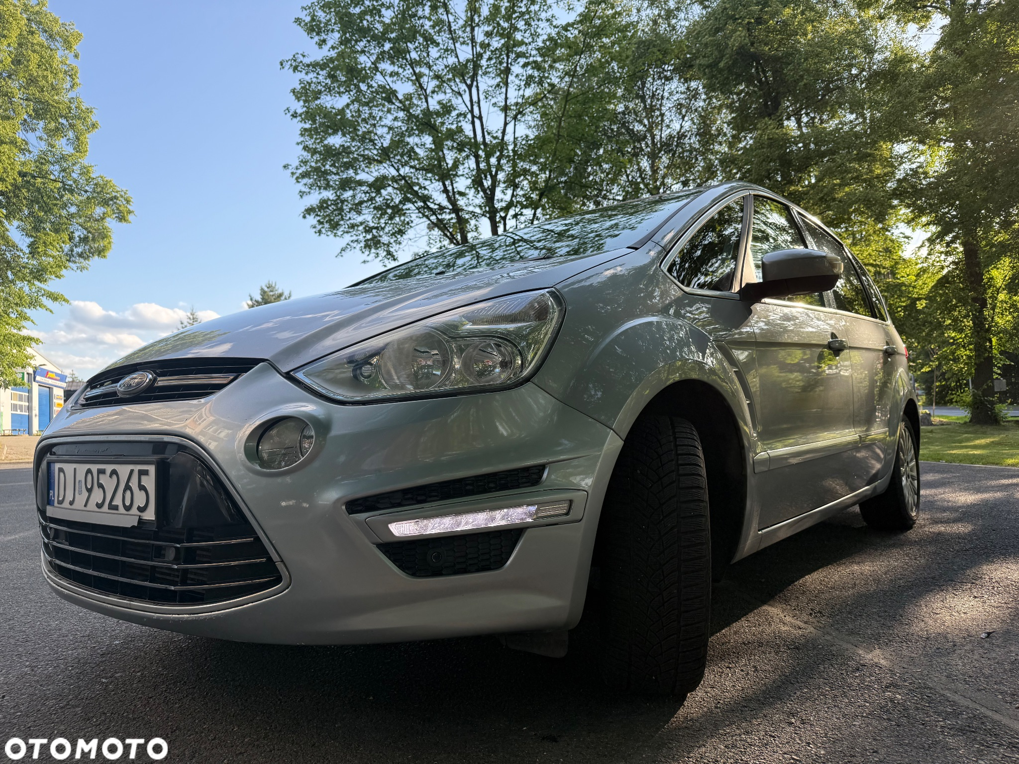 Ford S-Max - 16