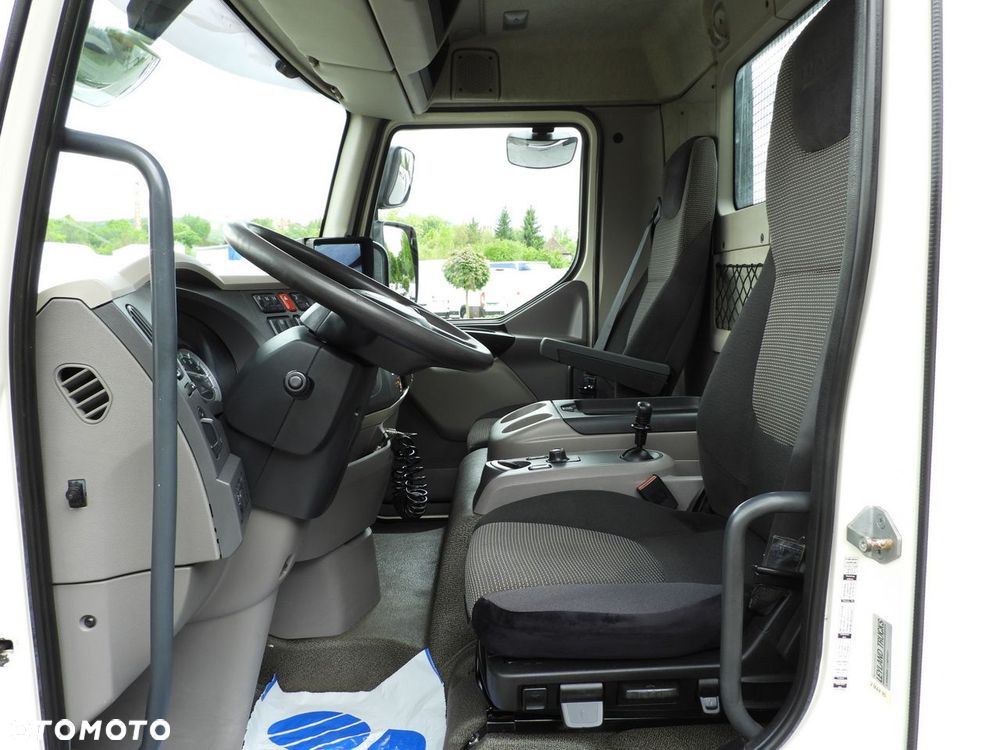 DAF LF 180 WYWROTKA TRÓJSTRONNA TEMPOMAT LEDY AUTOMAT  BLIŹNIACZE KOŁA KLIMATYZACJA  180KM - 30