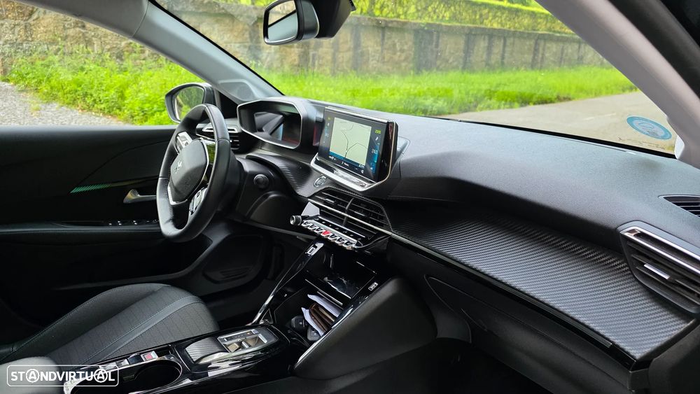 Peugeot e-208 E-Style - 12