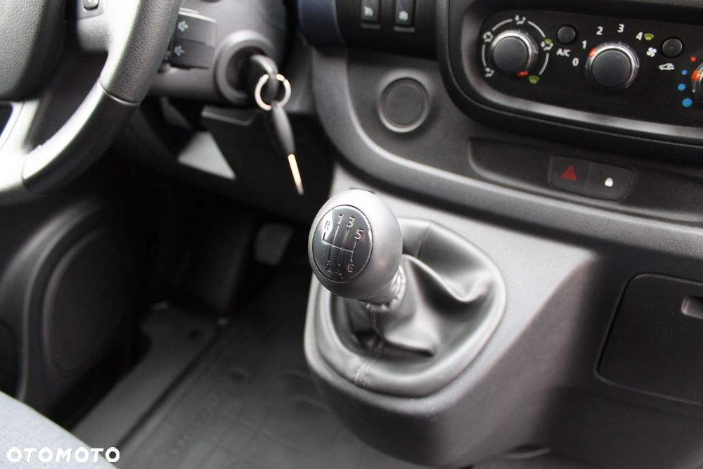 Opel Vivaro - 23
