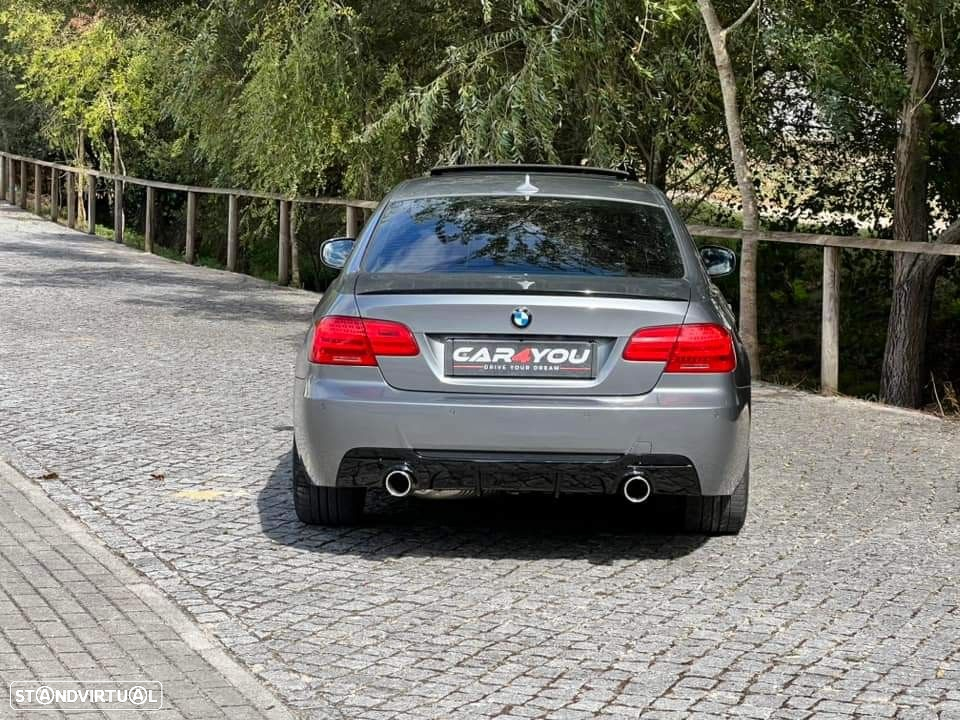 BMW 320 d Coupe Edição M Auto - 8