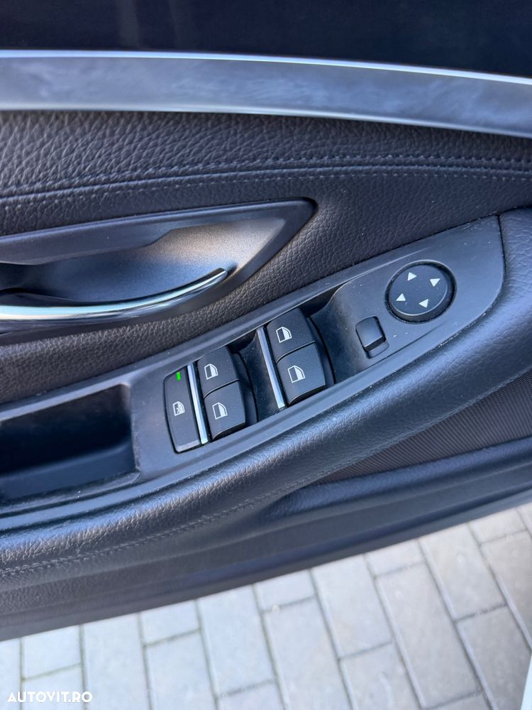 BMW Seria 5 520i Aut. - 17