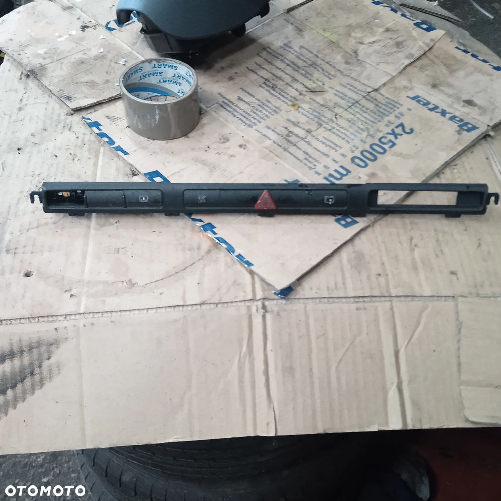 Przełączniki A8 4E1927137E - 1