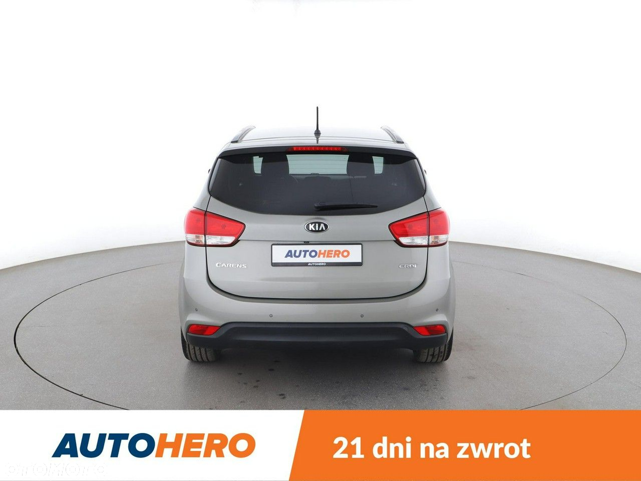 Kia Carens 1.7 CRDi L - 6