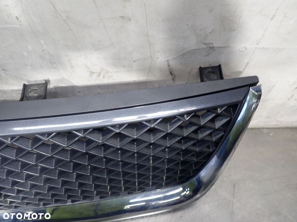GRILL ATRAPA SUZUKI GRAND VITARA II 1.9 71743-65J0   71742-65J0 - 2