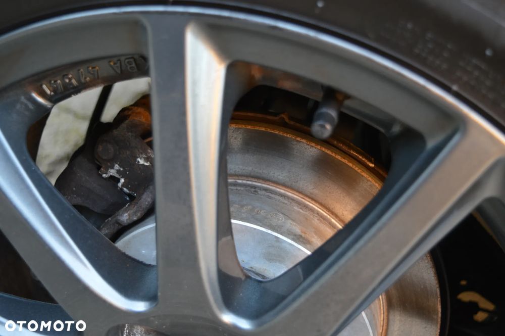 Kia Sportage 2.0 CRDI 184 4WD Automatik Spirit - 32