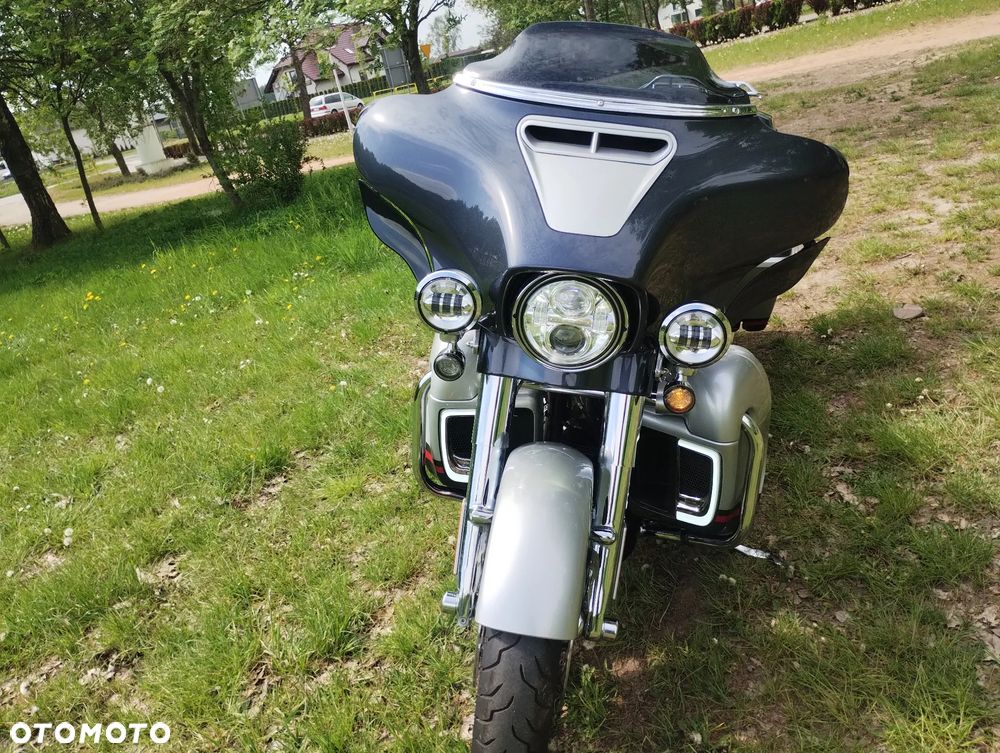 Harley-Davidson CVO Street Glide - 3